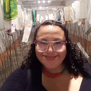 Meet your Posher, Isidra